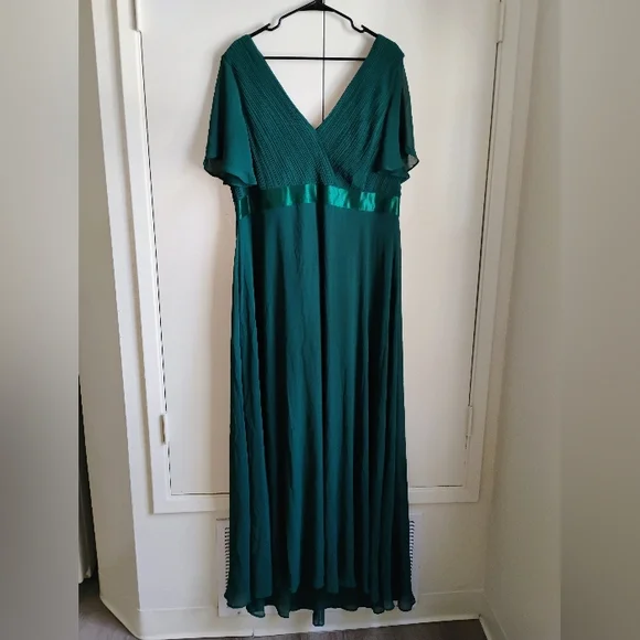Long Chiffon Empire Waist Bridesmaid Dress with Short Flutter Sleeves ~ Emerald - Picture 11 of 14
